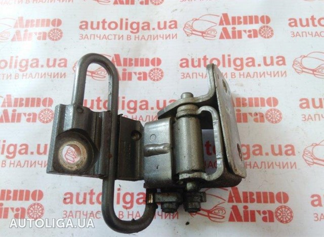 Петля заднтої двері, лівої 1T0833411A VAG