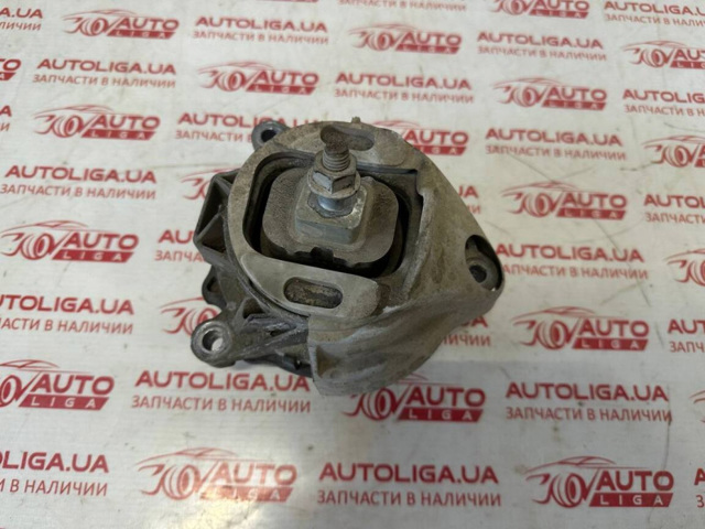 Права подушка двигуна 22116787668 BMW