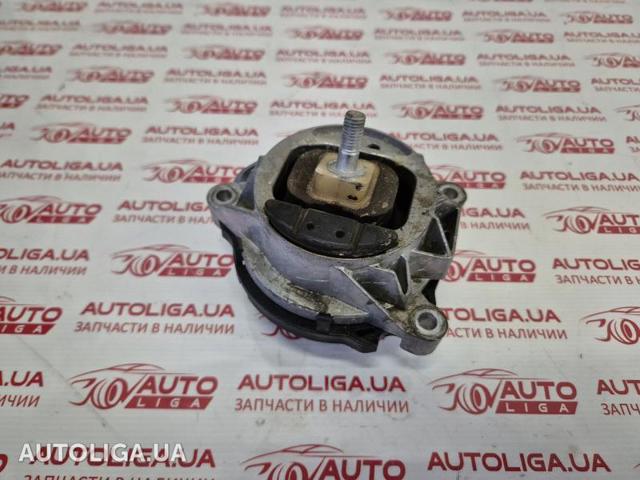 Ліва подушка двигуна 22116863821 BMW