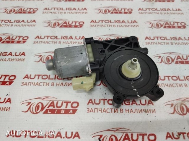 Двигун склопідіймача двері передньої, правої 22823481 GM