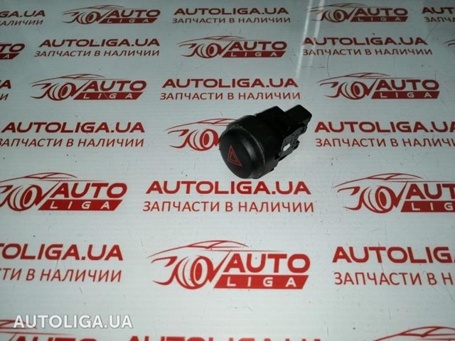 Кнопка включення аварійної сигналізації Нісан Навара NP300 3