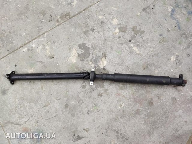 Вал карданний основний заднього моста 26107614663 BMW
