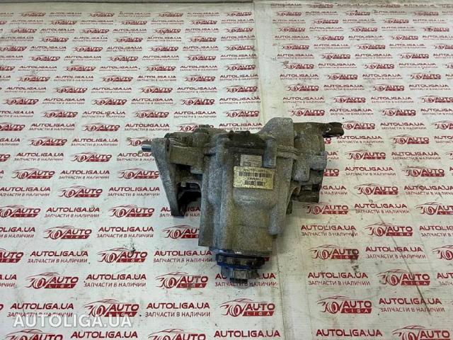 Коробка роздавальна в зборі 27107646889 BMW