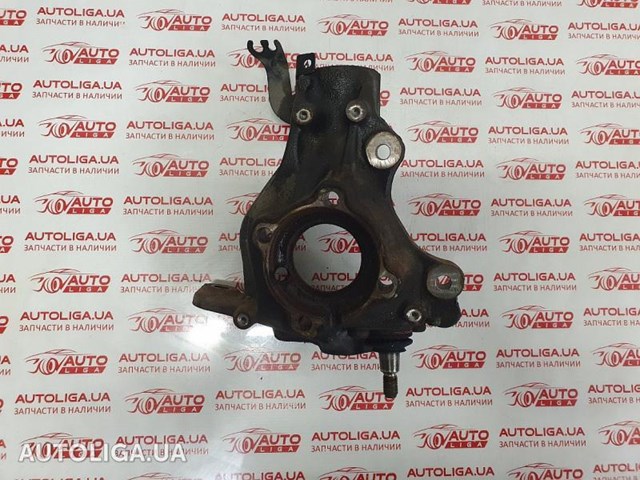 Кулак поворотний передній лівий 31216788699 BMW