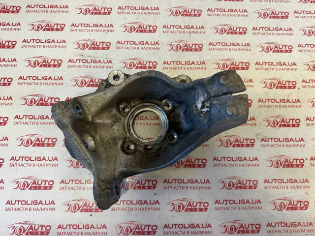 Цапфа передня ліва 31216859003 BMW
