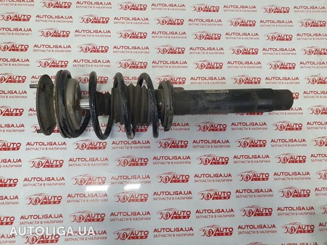 Стійка передня права 31316851336 BMW