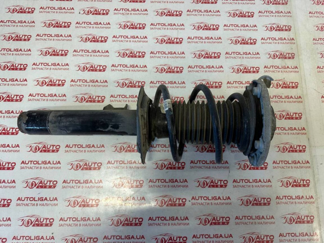 Стійка передня права 31316883324 BMW