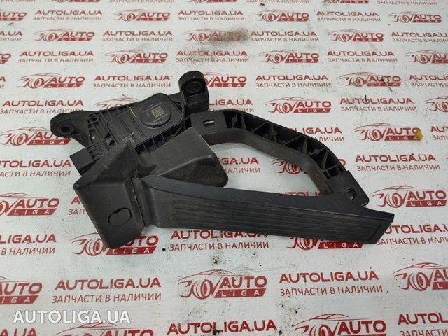 Підаль газу 327004Z000 HYUNDAI