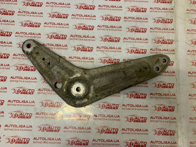 Кронштейн задньої балки 33326770978 BMW