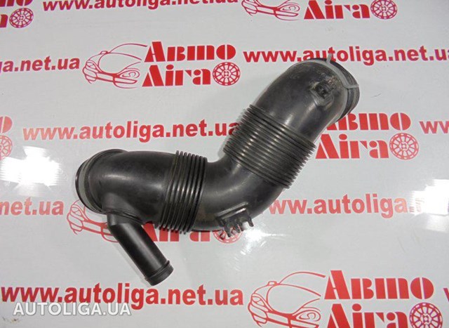 Патрубок повітряний, вихід повітряного фільтра 3C0129654M VAG