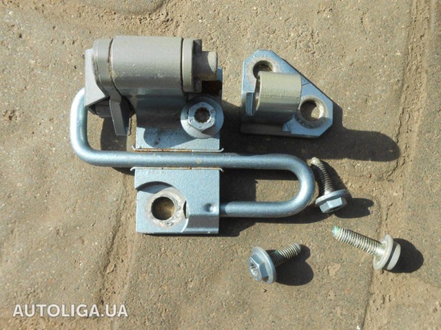 Петля задніх правих дверей 3C4833412A VAG