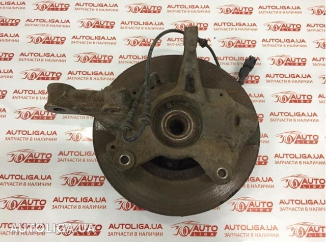 Цапфа поворотна права 400140080R RENAULT