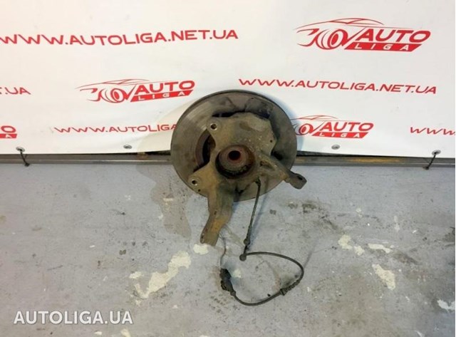 Цапфа - поворотний кулак передній, лівий 400150083R RENAULT
