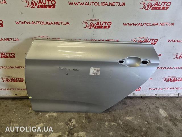 Двері пасажирськи задні ліві 41007347713 BMW