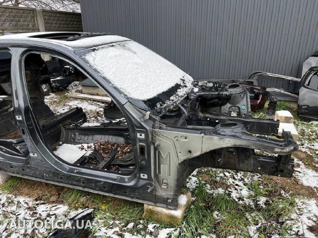 Панель бризковика (лонжерона) моторного відсіку, права 41007377916 BMW
