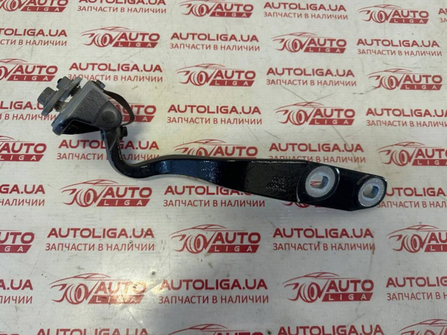 Деталі багажника (петлі і упор кришки) 41007378801 BMW