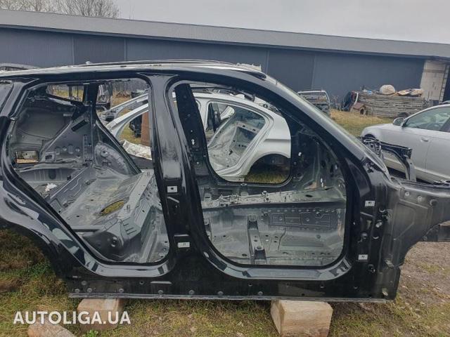 Отвір передніх правих дверей 41007494062 BMW