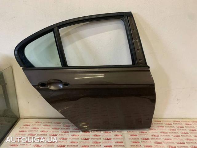 Двері задні в зборі 41009628762 BMW