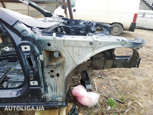 Панель бризковика (лонжерона) моторного відсіку, права 41107259360 BMW