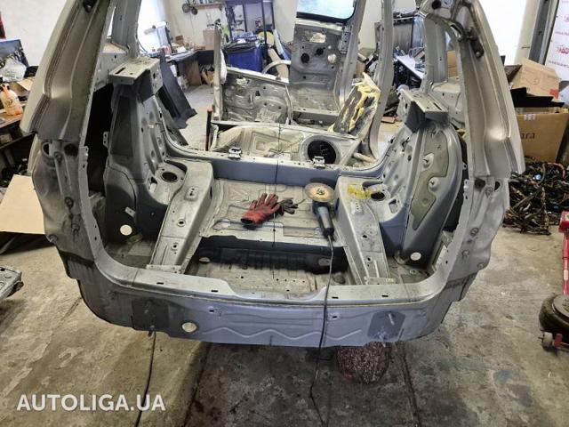 Панель задня, багажного відсіку 41117267219 BMW