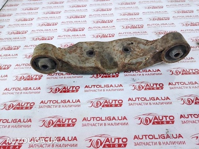 Кронштейн/траверса заднього редуктора, передня 41310AG023 SUBARU