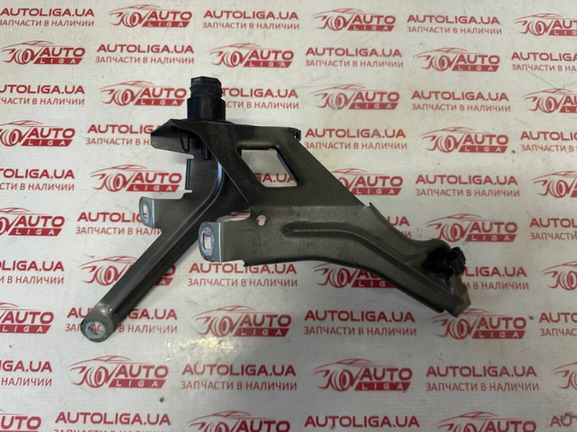 Кронштейн кріплення крила переднього правого, передній 41357230576 BMW