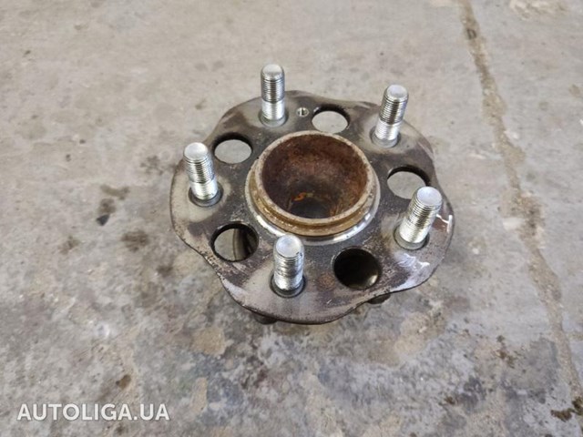Маточина заднього колеса 42200TK8A01 HONDA