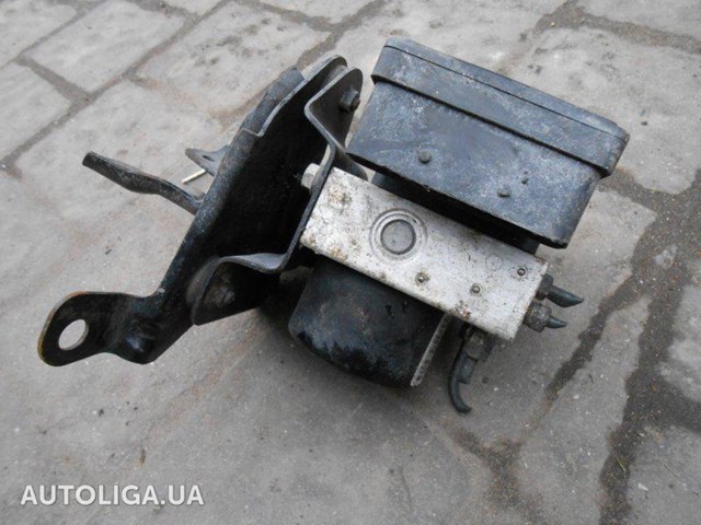 Блок керування АБС (ABS) 445100D031 TOYOTA