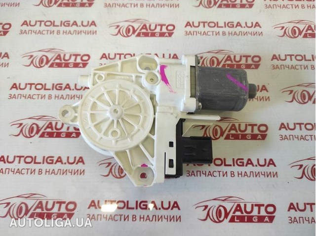 Склопідйомник задніх правих дверей 4589150AA CHRYSLER