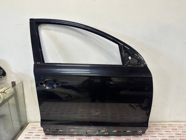 Дверка передня права 4L0831052A VAG