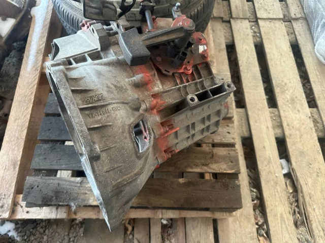 Ручна коробка передач 4M5R7F096YA FORD