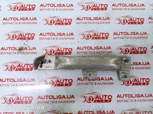 Лівий кронштейн переднього бампера 51117158893 BMW