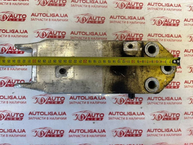 Буфер бампера переднього 51117200742 BMW