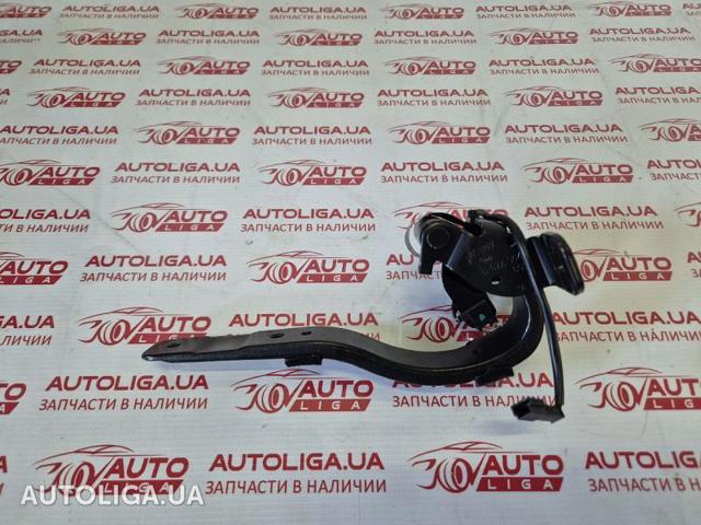 Шарнір кришки багажника 51247296773 BMW