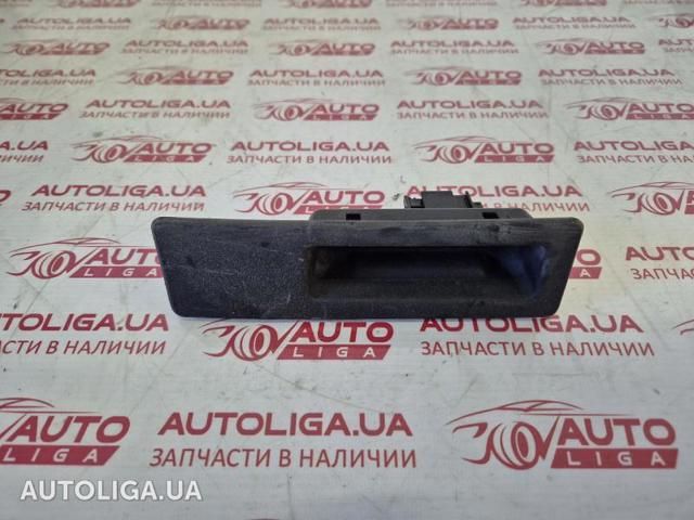 Ручка 5-й (3-й) двері зовнішня 51247368752 BMW