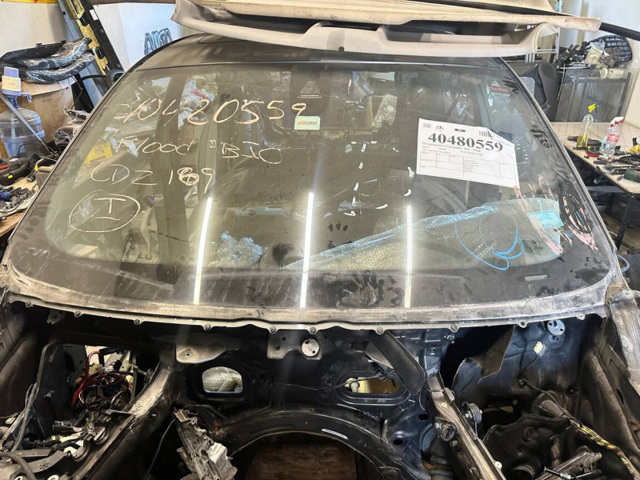 Вітрове скло 51317333822 BMW