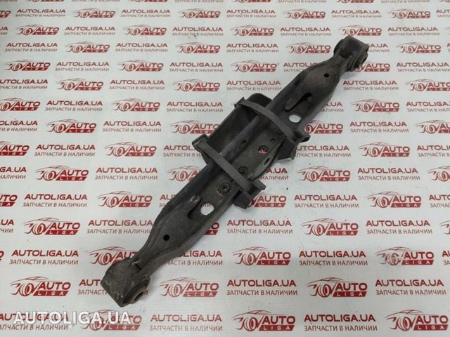 Балансир задній нижній, правий 551104BA0A NISSAN