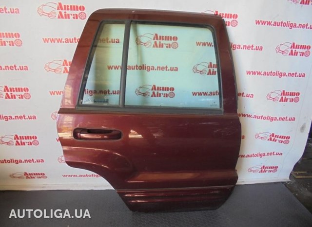 Двері пасажирські задні праві 55137064AB CHRYSLER