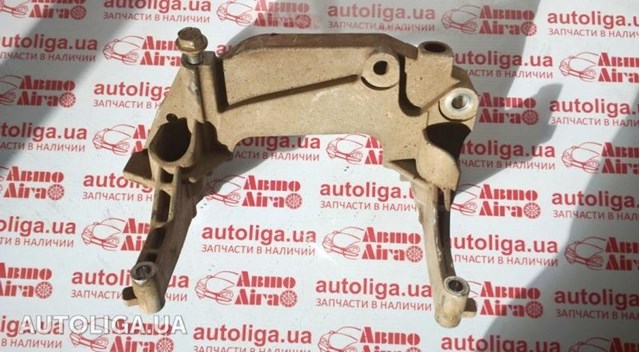 Кріплення подушки коробки передач 55219008 FIAT