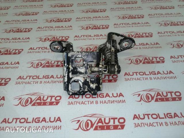 Петля передніх дверей лівих 55360919AH CHRYSLER
