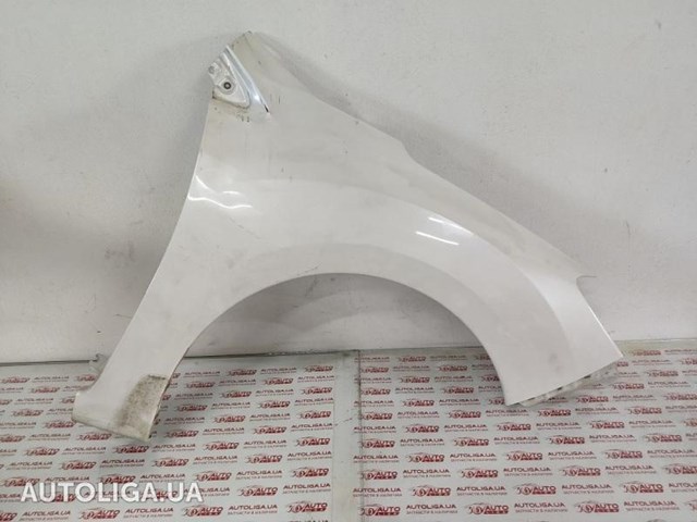 Переднє праве крило 57120FJ0009P SUBARU