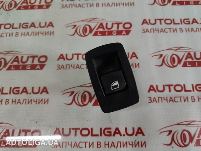 Кнопка вмикання двигуна склопідіймача задня 61319208106 BMW
