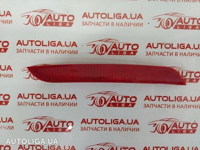 Катафот (відбивач) заднього бампера, правий 63147848120 BMW