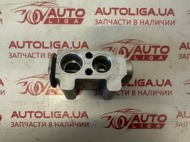 Клапан розширювальний 64119226078 BMW