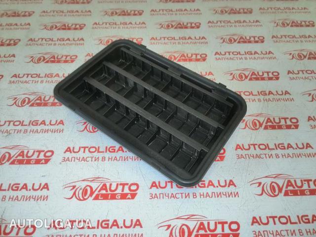 Решітка вентиляційна задня 64226962293 BMW