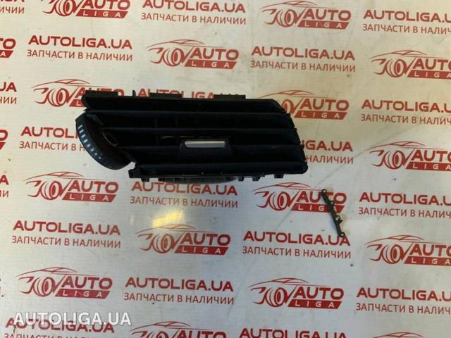 Решітка повітропровода ліва 64229292739 BMW