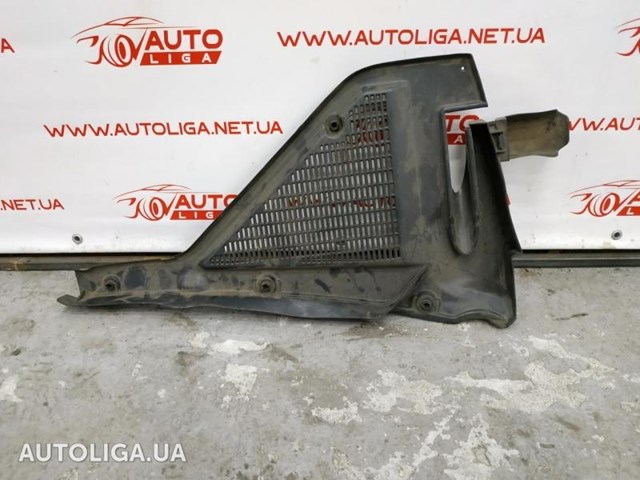 Водостік лобового скла, жабо 64316945584 BMW