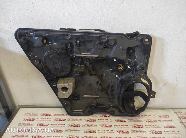 Склопідйомник задніх лівих дверей 68043739AA CHRYSLER