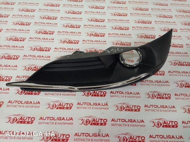 Заглушка ПТФ бампера переднього права 68082052AA CHRYSLER