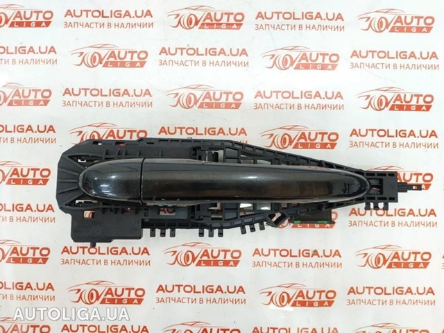 Тримач зовнішньої ручки дверей, задніх правих 68084836AD CHRYSLER